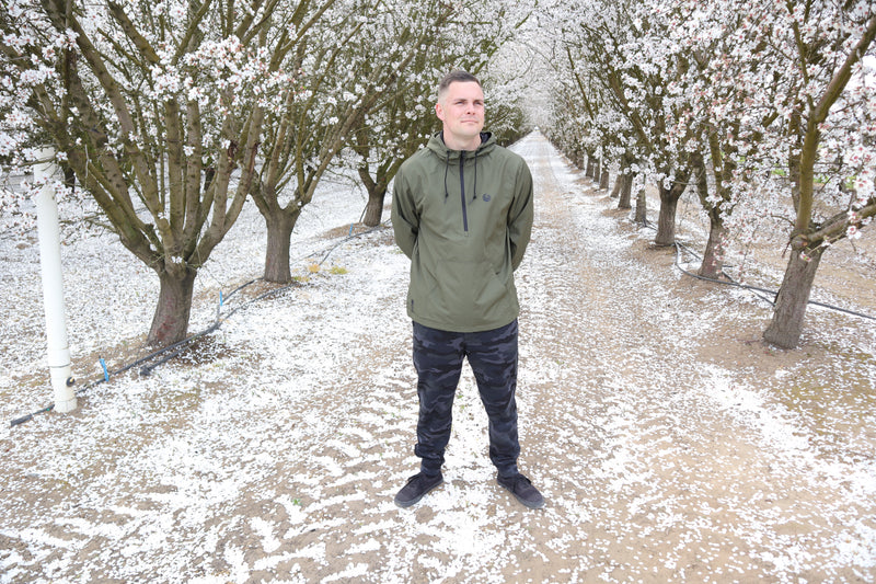Daily 3/4 zip Windbreaker (Army Green) Peak Athleisure