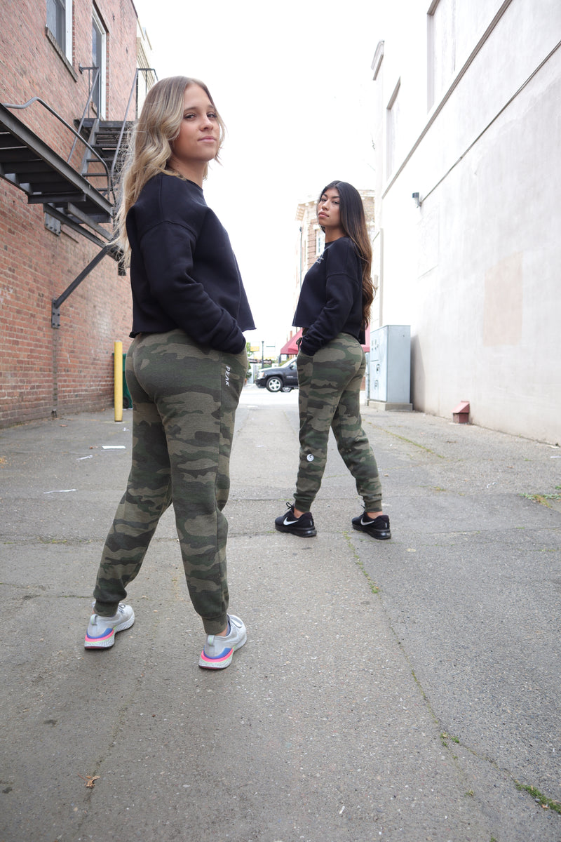 Women's Comfort Joggers (Tropic Camo) Peak Athleisure